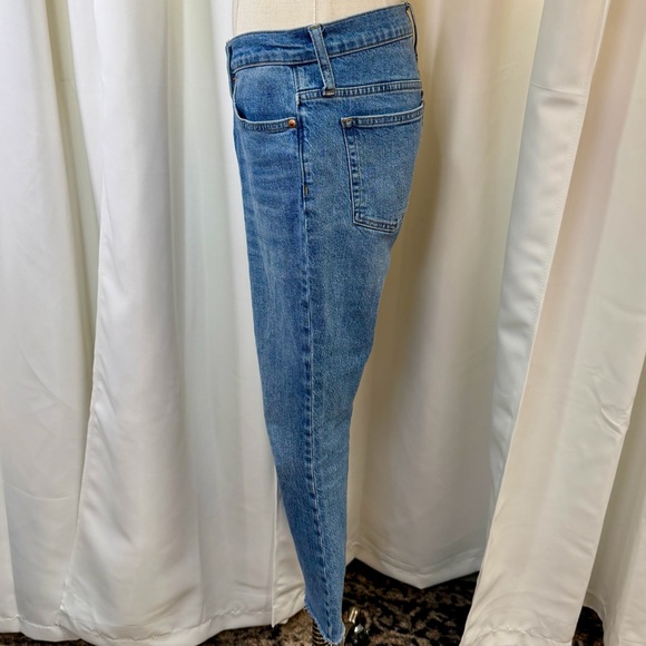 J. Crew ‘9” Demi-Boot Crop Jean’ in “Cedar” Wash Size 26 - Picture 6 of 16